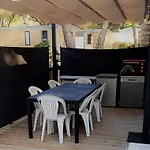 Regency Holiday Tour Operateur Dans Camping 5 Etoiles Frejus, Cote D'azur Kemping Fréjus