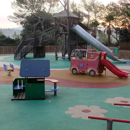 Regency Holiday Tour Operateur Dans Camping 5 Etoiles Frejus, Cote D'azur Kamp alanı