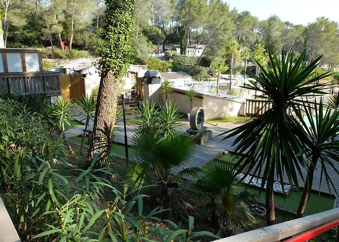 Regency Holiday Tour Operateur Dans Camping 5 Etoiles Frejus, Cote D'azur Campingplatz