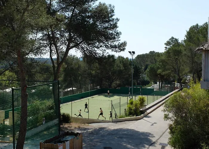 Campingplatz Regency Holiday Tour Operateur Dans Camping 5 Etoiles Frejus, Cote D'azur 5*