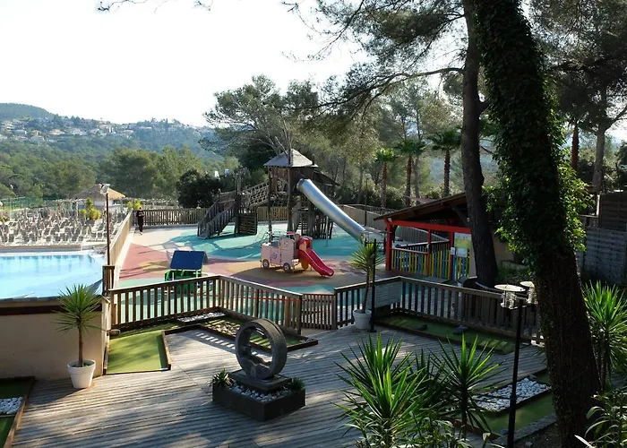 Campingplatz Regency Holiday Tour Operateur Dans Camping 5 Etoiles Frejus, Cote D'azur Fréjus