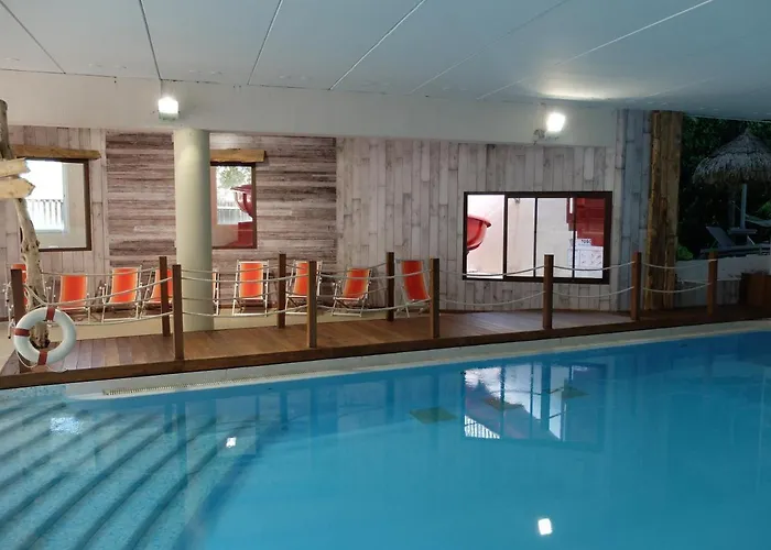 Regency Holiday Tour Operateur Dans Camping 5 Etoiles Frejus, Cote D'azur Fréjus