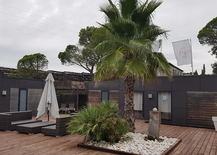 Regency Holiday Tour Operateur Dans Camping 5 Etoiles Frejus, Cote D'azur Campingplatz